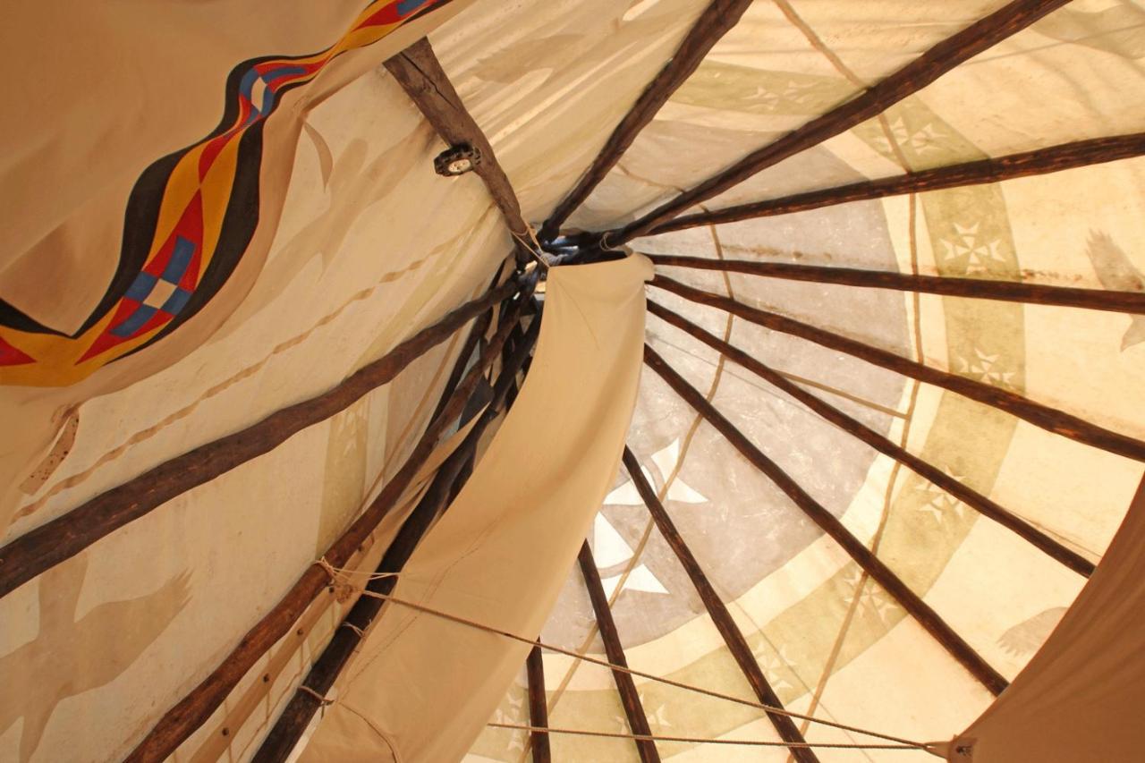 Big Sky Tipi Holidays Wartling Zewnętrze zdjęcie