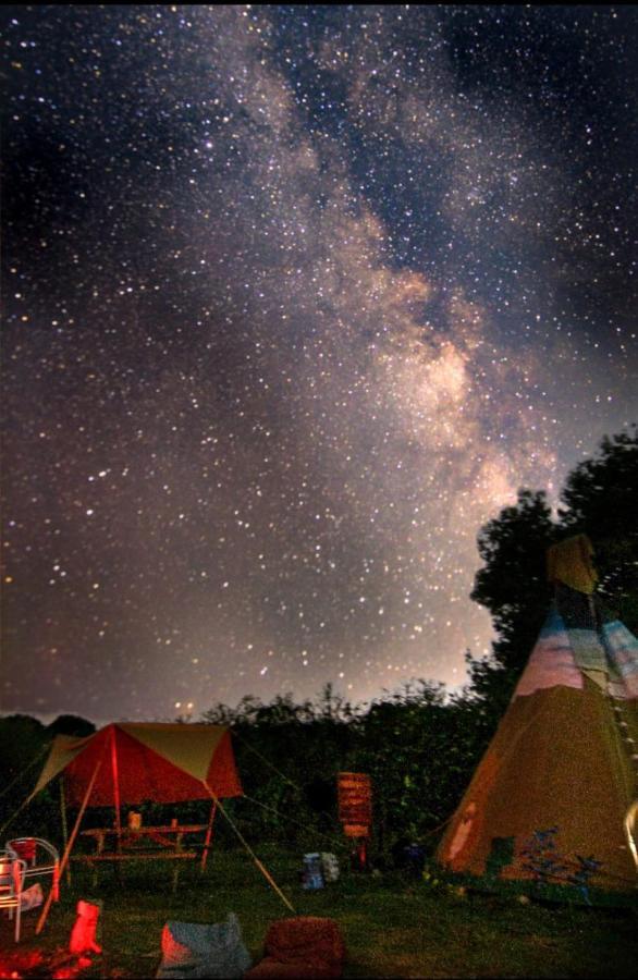 Big Sky Tipi Holidays Wartling Zewnętrze zdjęcie